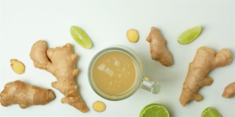 Ginger beer with ginger and limes